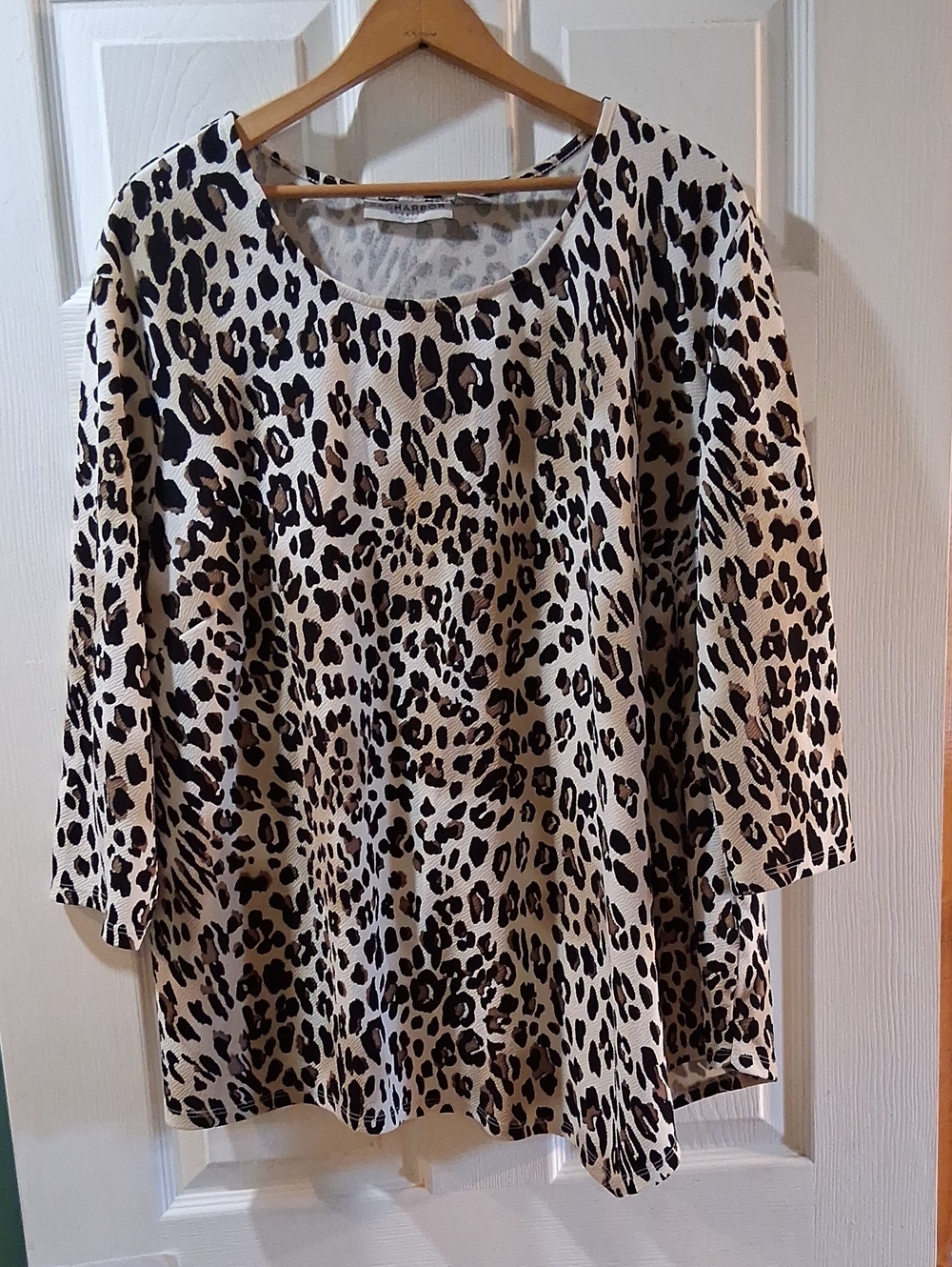 Sag Harbor Beige and Black Leopard Scoop Neck Tunic